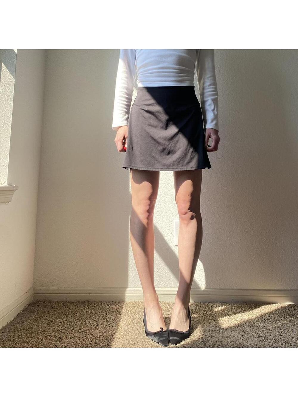 Black athletic tennis skirt
